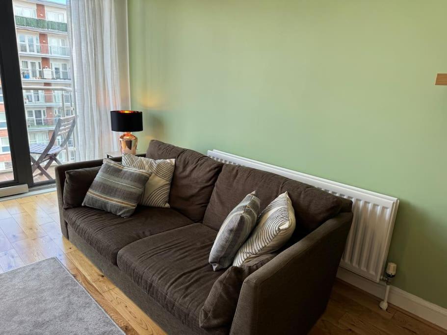 Stylish City Centre 2 Bedroom Apartment With Belfast Cityscape View Экстерьер фото