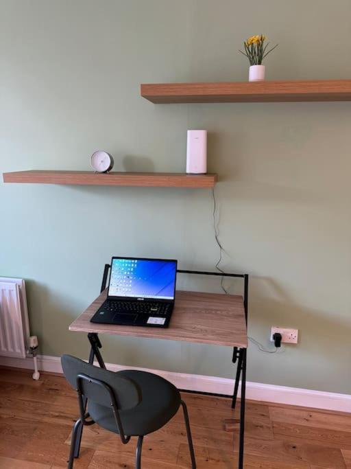 Stylish City Centre 2 Bedroom Apartment With Belfast Cityscape View Экстерьер фото